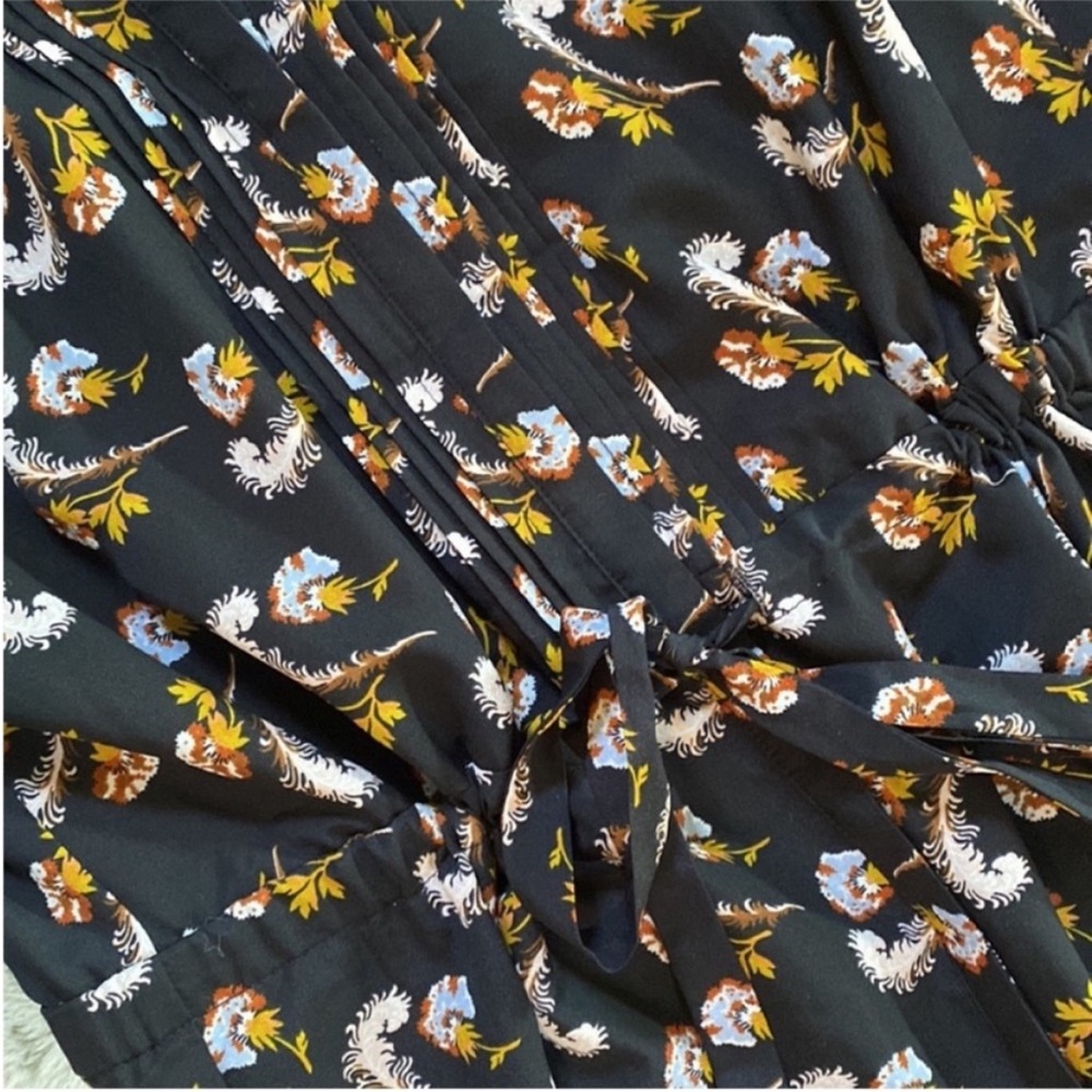 Banana Republic floral print dress
MP boho - Picture 4 of 5